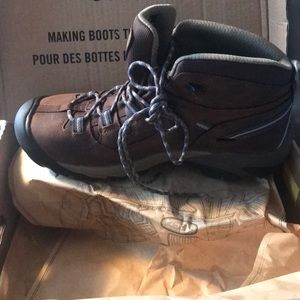 Keen waterproof boots